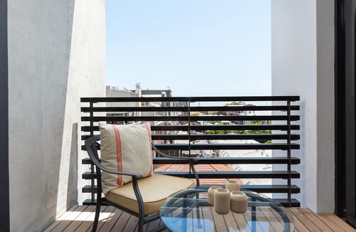 Cape Town City Centre Apartment | Lovely and Stylish Apartment l De Waterkant