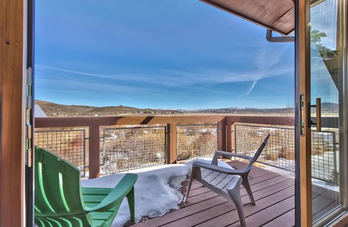 Kimball Junction Condo | 2BR + Loft Newpark Condo with Private Hot Tub & Nature Preserve Views, Walk to Kimball Junction