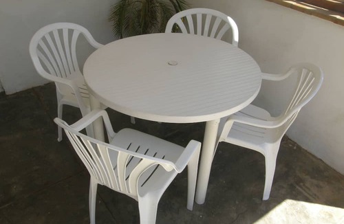 Barrydale Apartment | Spacious, full kitchen, large garden. Mountain view. Family friendly. Netflix.