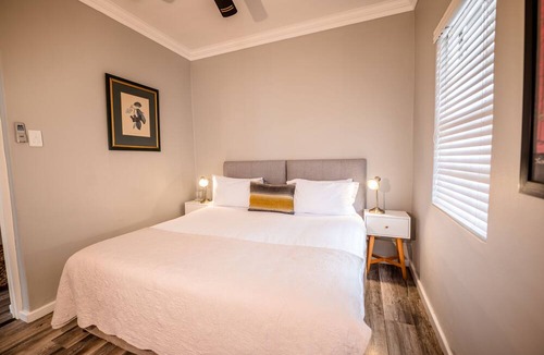 Franschhoek Apartment | The Corner House L'A-nnexe