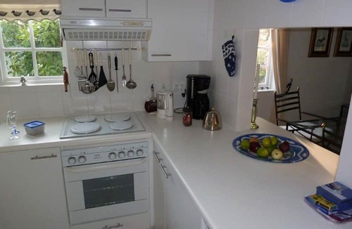 Trawal House | Holiday house, 4 persons in secured park with pool at the Wine-Route