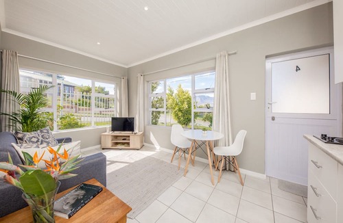Elgin Apartment | Villa Eika