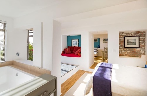 Simon's Town Apartment | Watercolours Studios