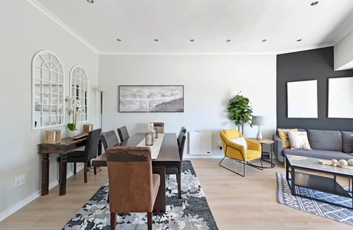 Green Point Apartment | Charming One Bed | Central Green Point | Stadium