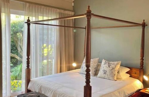 Port Elizabeth Cottage | Beautiful cottage nestled in a stunning garden.