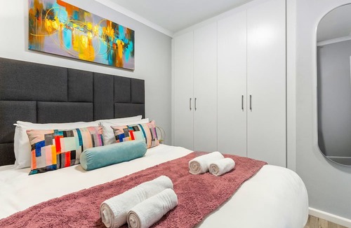 Bloubergstrand Apartment | The Orion 18 - One Bedroom Apartment, Sleeps 2