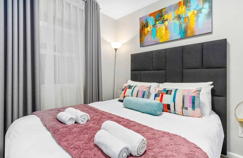 Bloubergstrand Apartment | The Orion 18 - One Bedroom Apartment, Sleeps 2