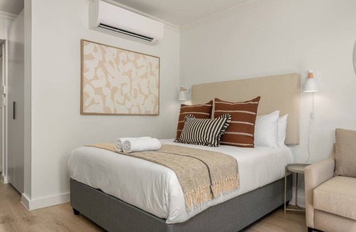 Cape Town City Centre Apartment | Stylish City Retreat at The York