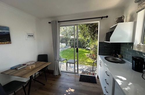 Kraaifontein Cabin | Charming Dove Cottage, Tranquil Retreat in Cape Town