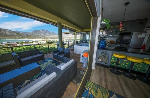 Pringle Bay Villa | The Butterfly Villa