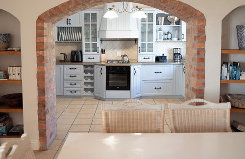 Gansbaai House | Casa Balena - The Seafront Whale House Experience