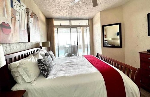 Margate Apartment | Uvongo Holiday's