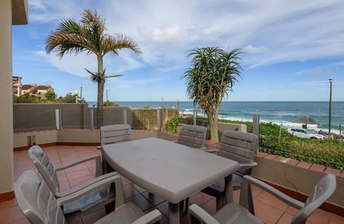 Margate Apartment | Uvongo Holiday's