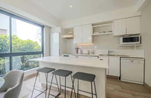 Pretoria Apartment | Luxury 2 BR Loft w Pool, Patio & Menlyn Maine