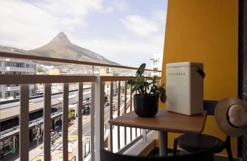 Three Anchor Bay Apartment | EIGHTY2 ON M - Fluent Serviced Apartments