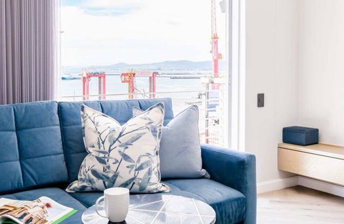 Victoria and Alfred Waterfront Apartment | Waterfront Elegance at Harbour Bridge 413
