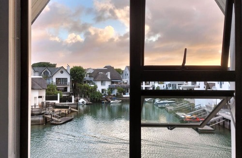 Saint Francis Bay Villa | 5 Bedroom Waterfront Villa: St Francis Bay with Solar Powered Systems and Wi-Fi