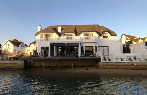 Saint Francis Bay Villa | 5 Bedroom Waterfront Villa: St Francis Bay with Solar Powered Systems and Wi-Fi