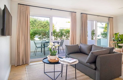 Stellenbosch Central Apartment | Middedorp Villa and Apartments