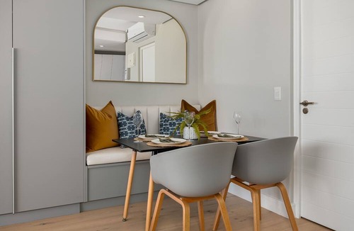 Sea Point Promenade Apartment | Ocean and Mountain Views From Bantry Bay Apartment