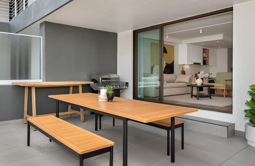 Sea Point Apartment | Designer Apartment in New Development in Sea Point