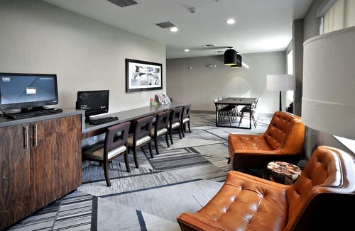 Dania Beach Hotel | Runway to Relaxation: Pool, FREE Airport Shuttle. Close to Hollywood Beach