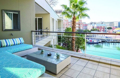 Victoria and Alfred Waterfront Apartment | Three Bedroom Apartment - fully furnished and equipped