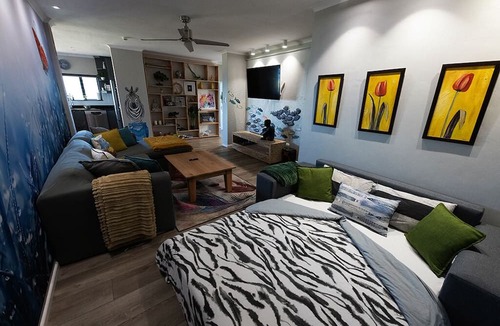 Pringle Bay Cabin | Dreamview Family Suite @ The Butterfly Villa : Spectacular views in Pringle Bay