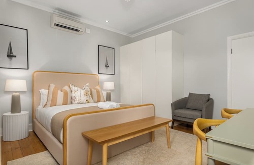 Green Point Apartment | Modern and Spacious Apartment | Balcony | Pool