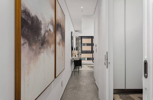 Cape Town City Centre Apartment | Modern Designer One Bed Apt | City and Harbour Views