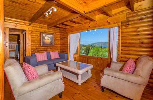 Old Place Apartment | Abalone Lodges