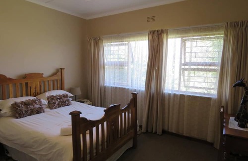 Barrydale Apartment | Sandy's Place