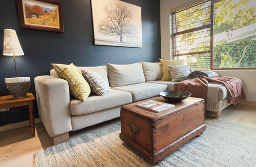 Somerset West Apartment | Theebos Anneline's Self Catering Apartments
