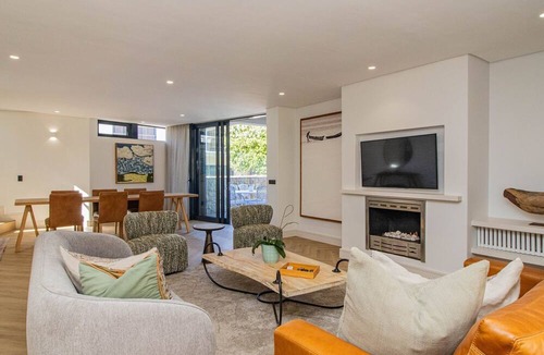 Hermanus City-Centre Apartment | Hermanus Luxury Apartments