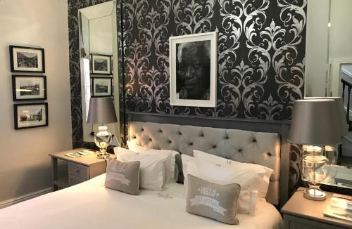 Sea Point Hotel | The Villa Rosa Hotel & Self-catering Apartments