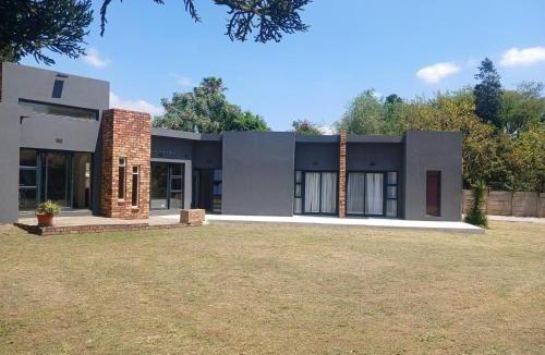 Alberton House | Serene Guest Room Retreat in Alberton, South Africa