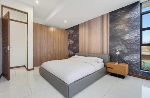 Kempton Park Villa | Serengeti Heights Villa