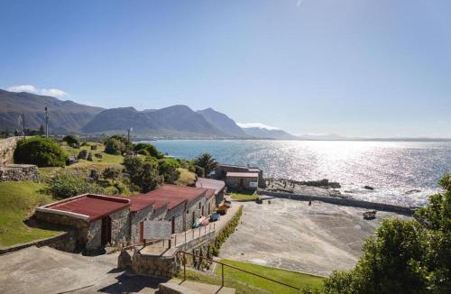 Hermanus City-Centre Apartment | Hermanus Waterfront Apartments