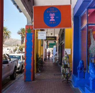 Fish Hoek Apartment | Cowes Cottage