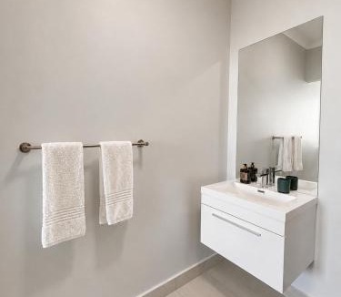 Observatory Apartment | The Winchester Rooftop Pool & Gym, Observatory