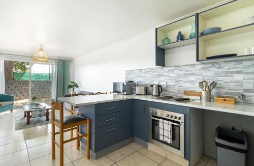 Cape Town Apartment | 2 Bedroom Pinelands Medical Leisure Apartment