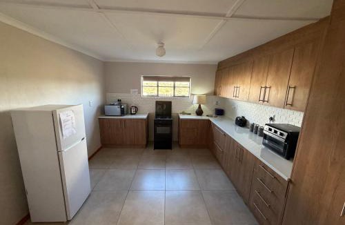 Mier Other | Kalahari-Trails Meerkat Sanctuary