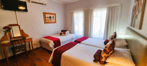 Graaff-Reinet House | Protea House
