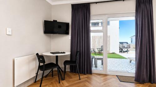 Yzerfontein House | ArtEscape
