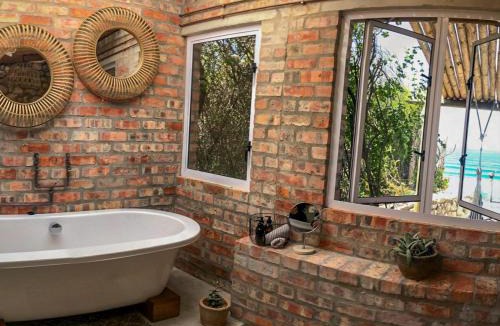 Great Brak River House | Seeplaas Premium Bubble Tent