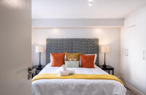 Observatory Apartment | Near Uct, Pool & Gym