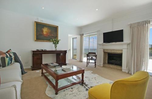 Froggy Farm Villa | Broadlands Villa