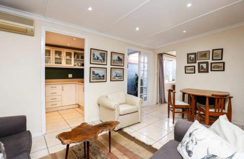 Glenwood House | Stay Beyond, Glenwood peaceful cottage