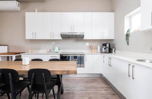 Big Bay Apartment | Big Bay Bliss, Ocean And Mountain Views