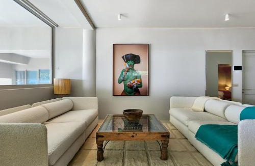 Bantry Bay Villa | Luxury high class villa in Fresnaye 8 bedroom